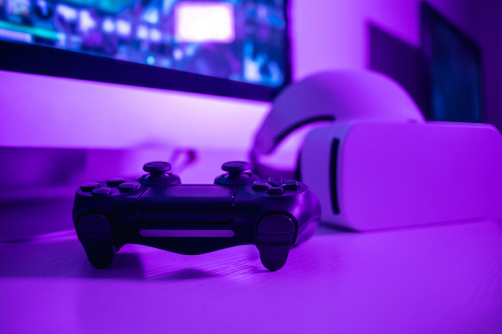 gaming in university on a scholarship