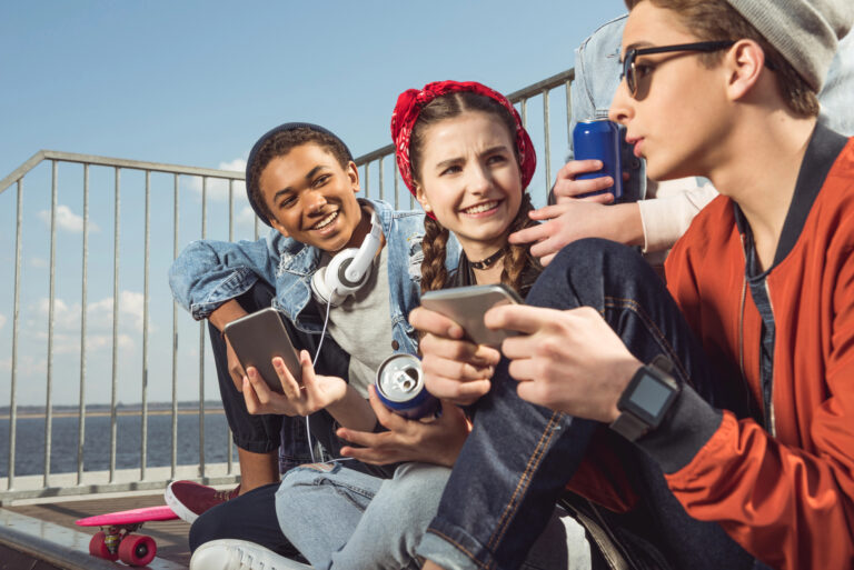 teens hanging out in friend group - Kids Slang